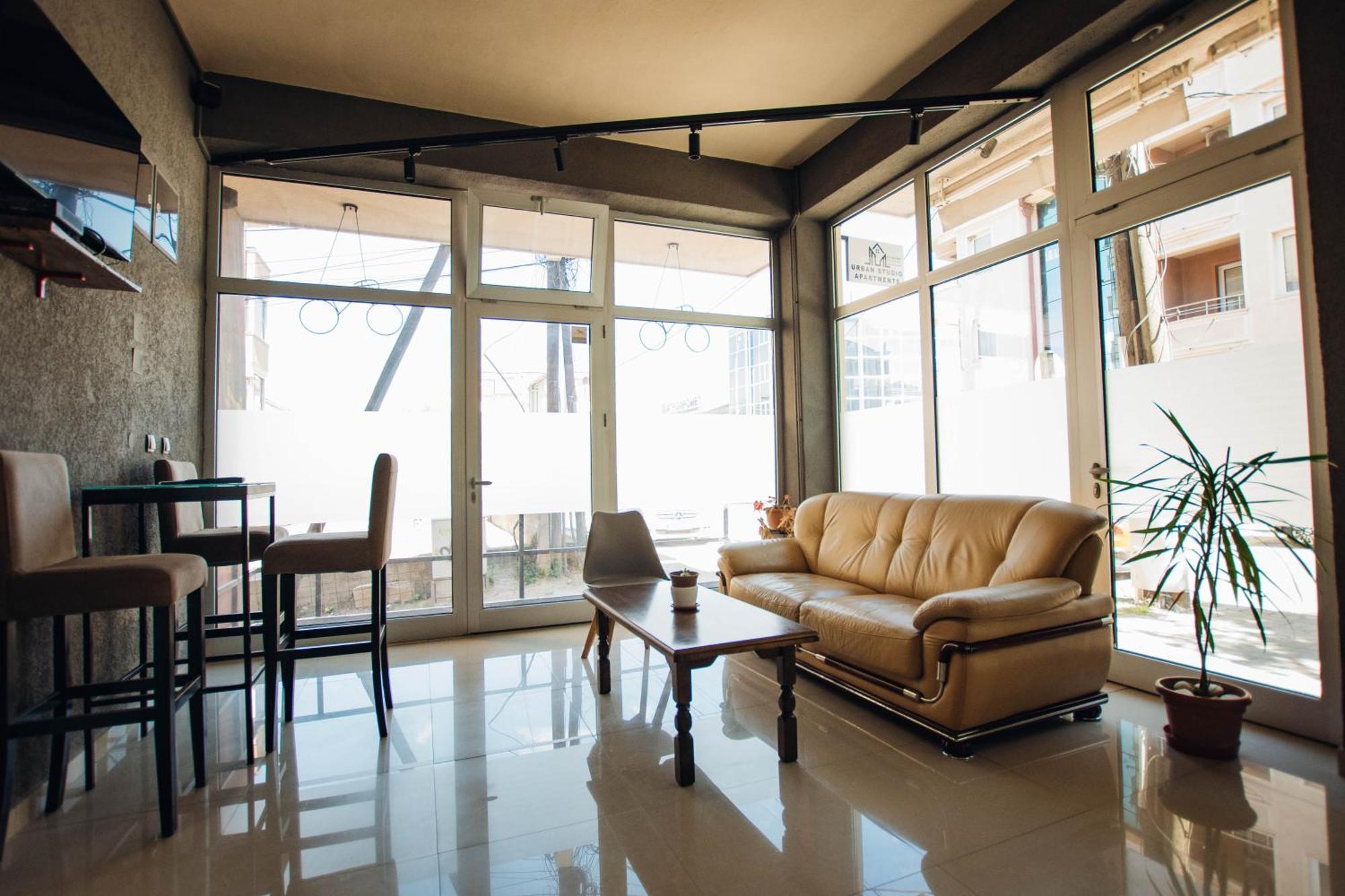 Urban Studio Apartments 斯特鲁米察 外观 照片