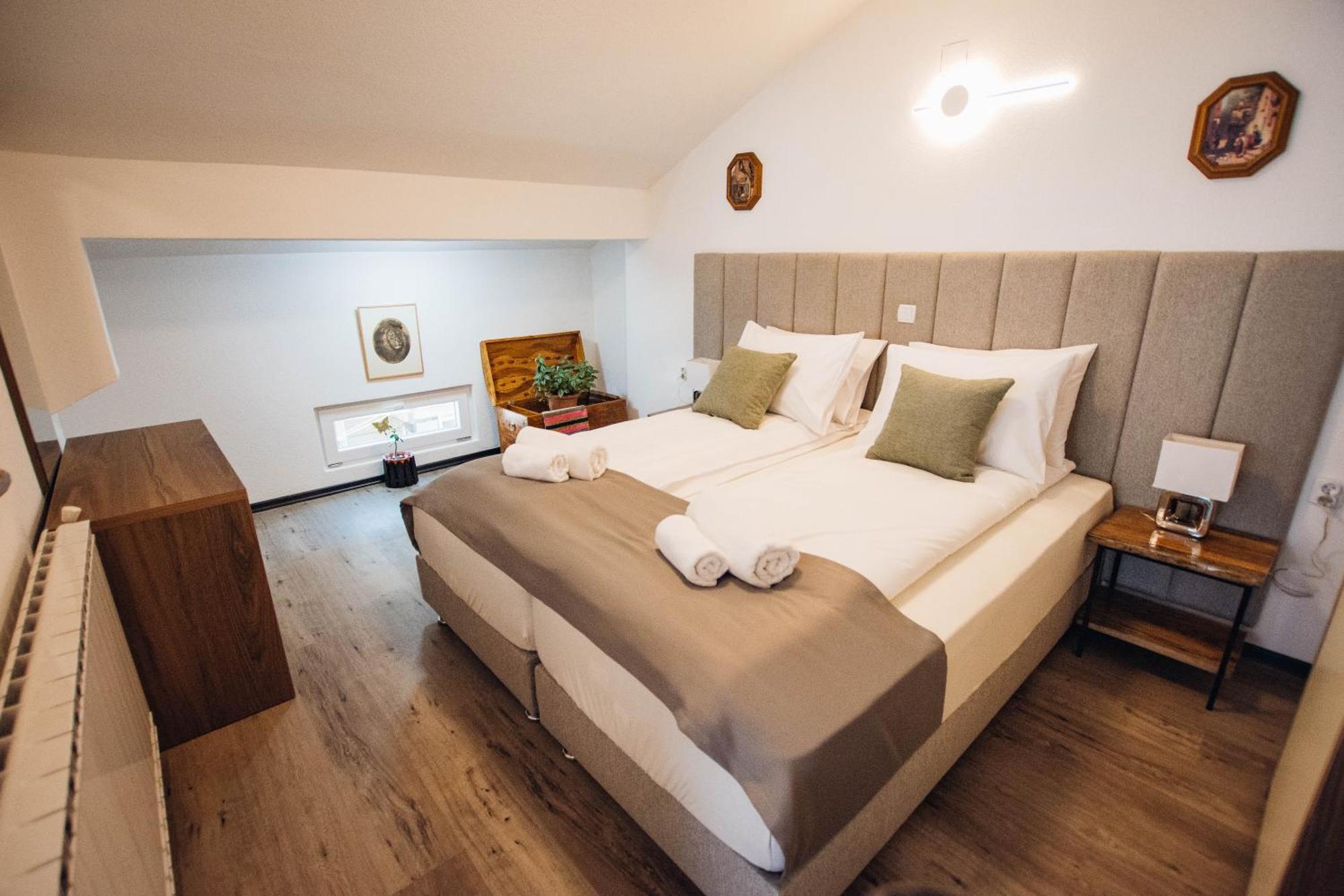 Urban Studio Apartments 斯特鲁米察 外观 照片